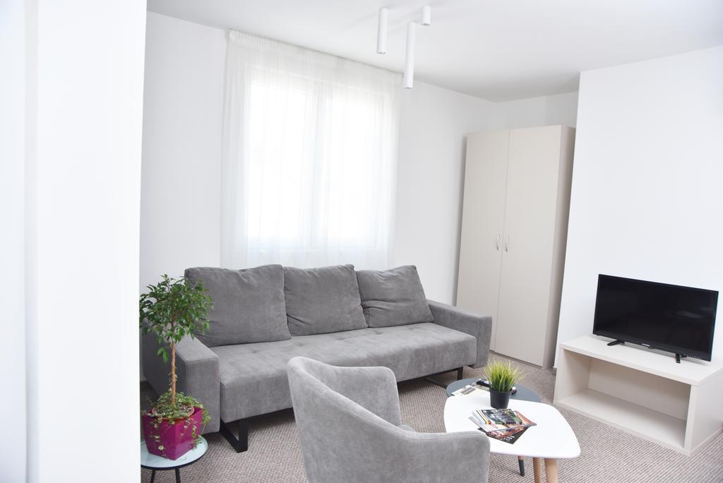 Kozle City Apartments Skopje Room photo