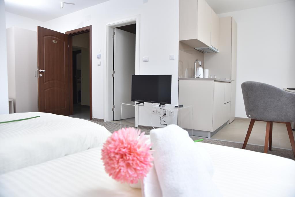 Kozle City Apartments Skopje Room photo